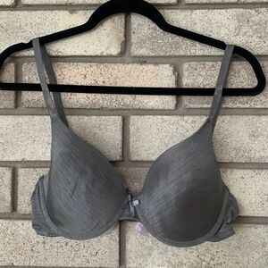 3for$20 bra has underwire 36C